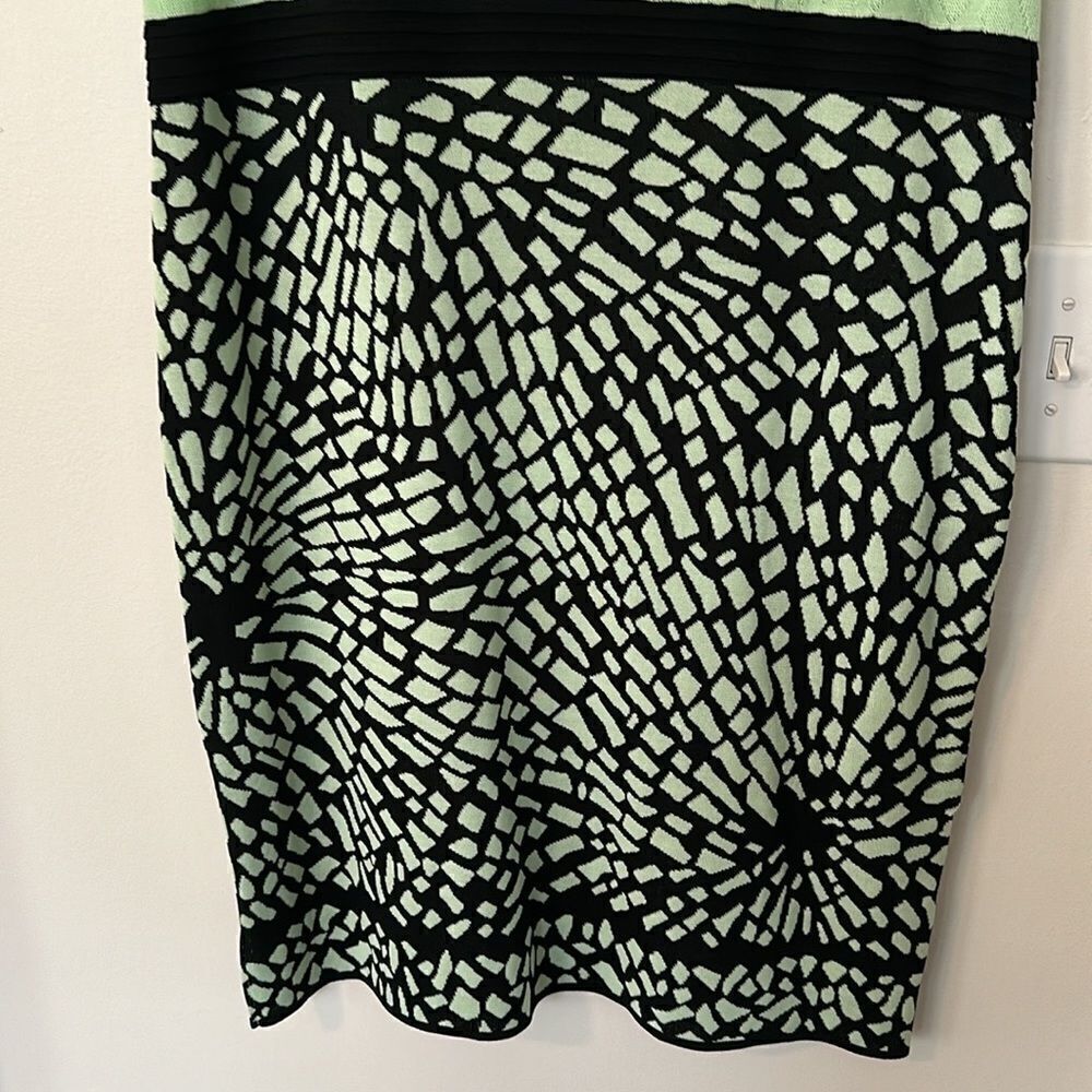 Ming Wang Sleeveless Dress 16 - Picture 3 of 7